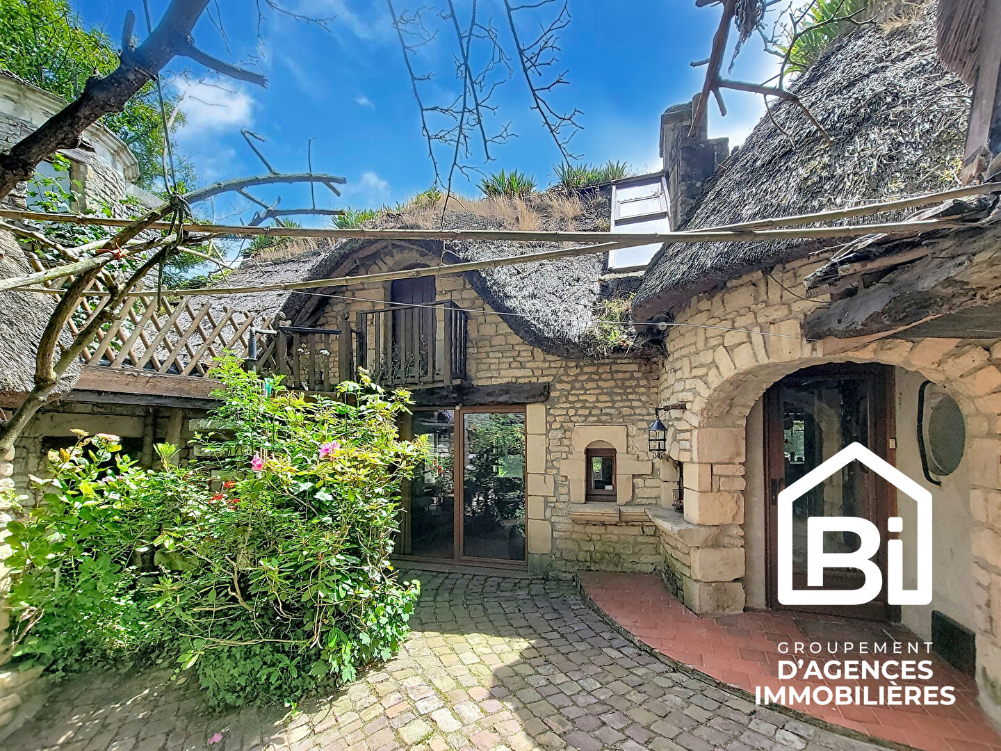 Maison 7 pièces 250 m² · à Thue et Mue · 250 m² · 366 000 €