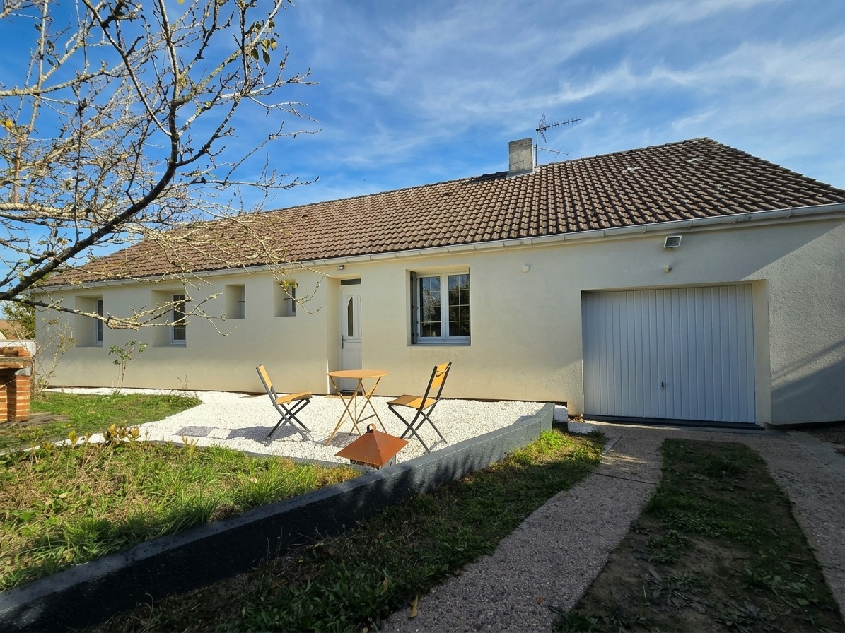 Maison 5 pièces 97 m² · à Saint-Lubin-des-Joncherets · 97 m² · 220 500 €