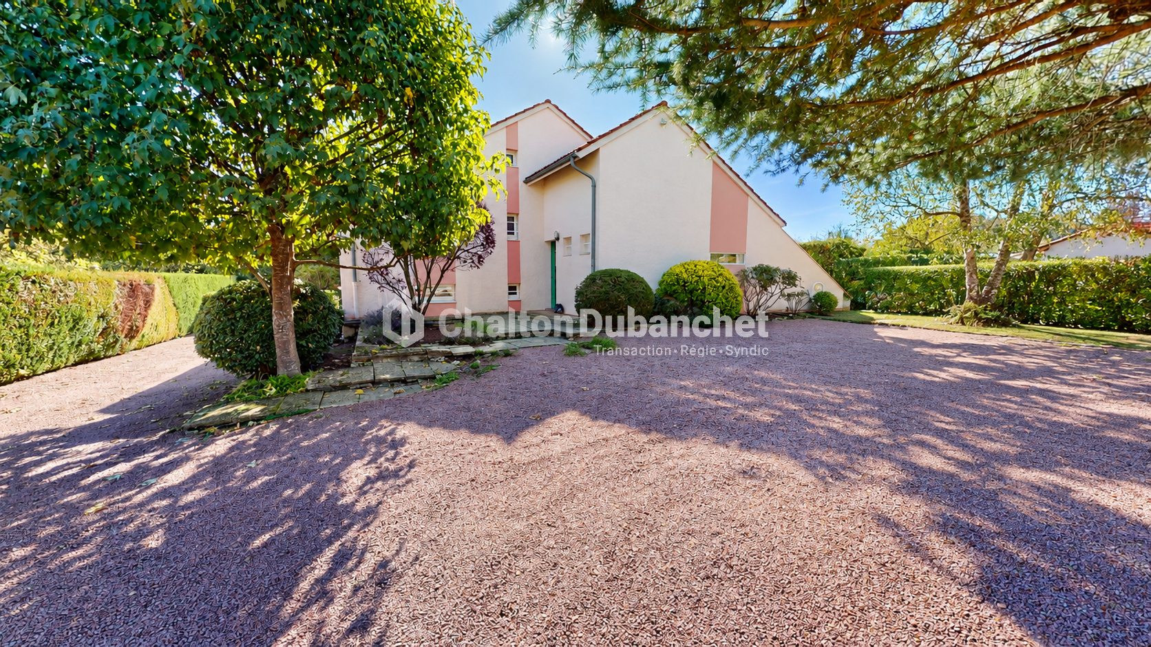 Maison 5 pièces 115 m² · à Villerest · 115 m² · 240 000 €