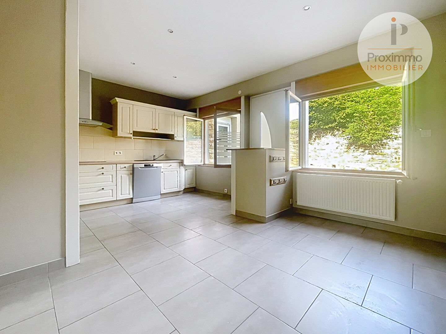 Maison 5 pièces 170 m² · à Grand-Fougeray · 170 m² · 870 €/mois