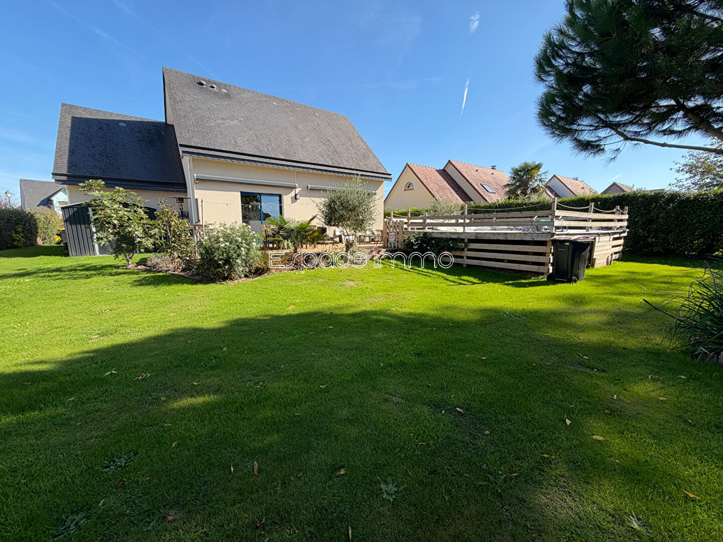 Maison 5 pièces 114 m² · à Houppeville · 114 m² · 329 000 €