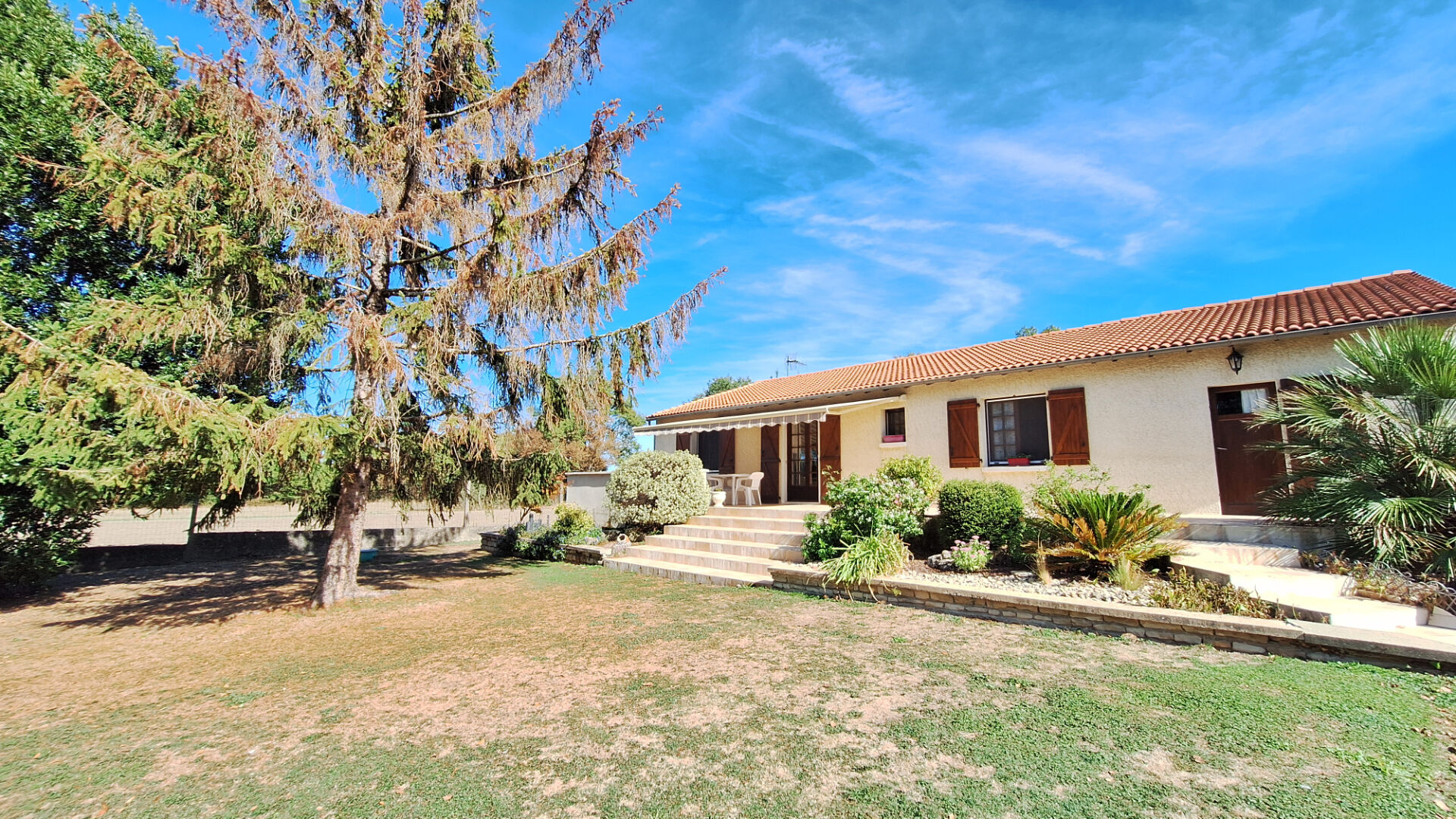 Maison 6 pièces 125 m² · à Saint-Martin-de-Bernegoue · 125 m² · 221 000 €