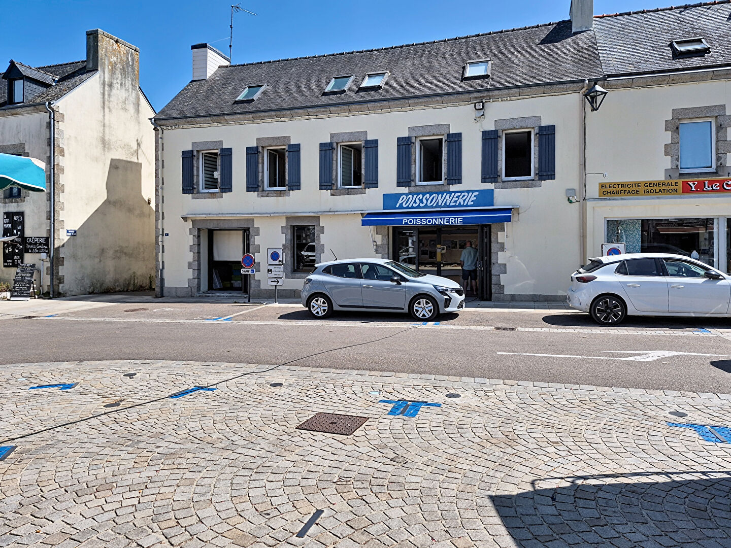 Maison 10 pièces 200 m² · à Névez · 200 m² · 473 000 €