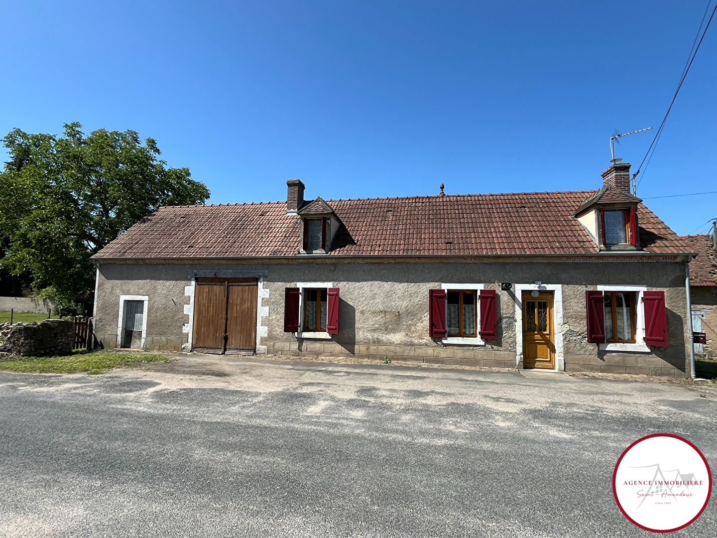 Maison 5 pièces 172 m² · à Charenton-du-Cher · 172 m² · 166 000 €