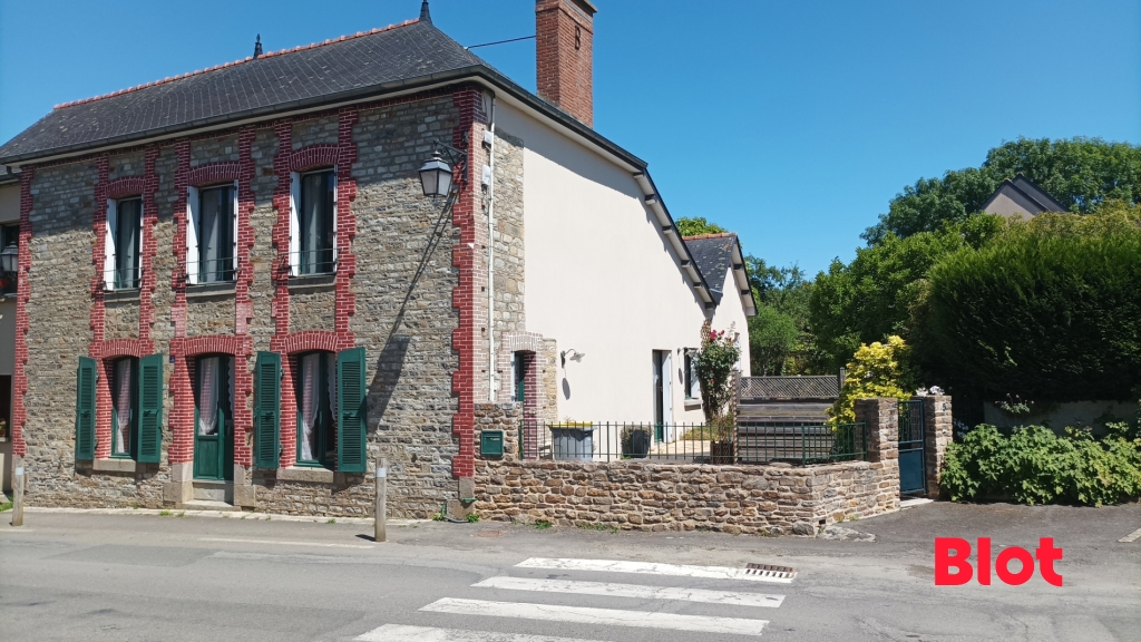 Maison 6 pièces 155 m² · à Saint-Sulpice-la-Forêt · 155 m² · 315 000 €