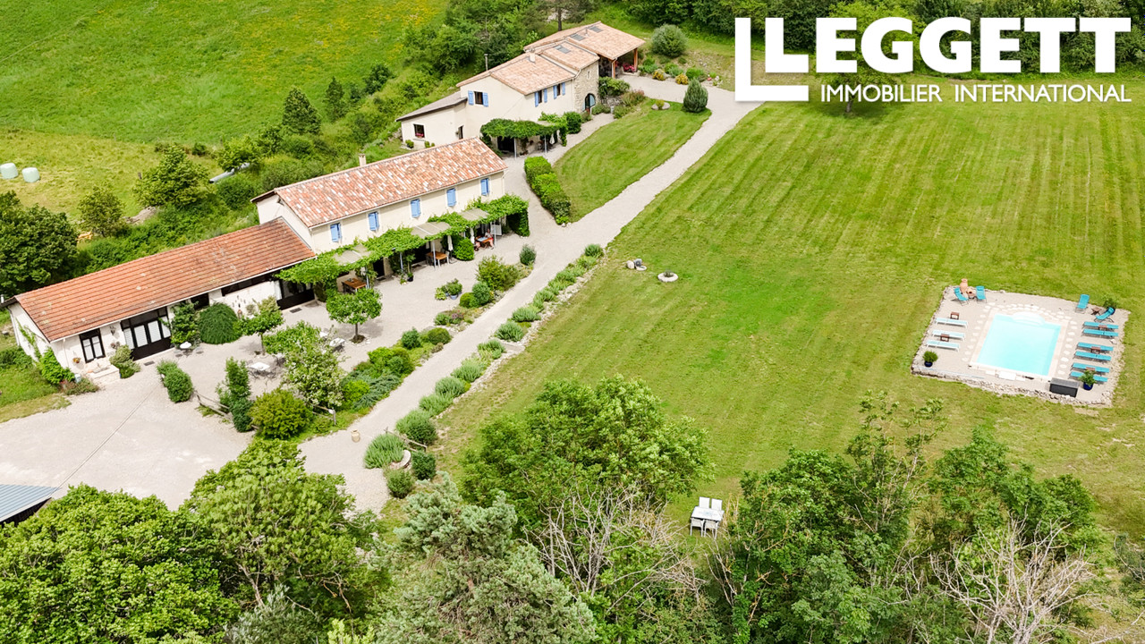 Maison 18 pièces 446 m² · à Luc-en-Diois · 446 m² · 699 000 €