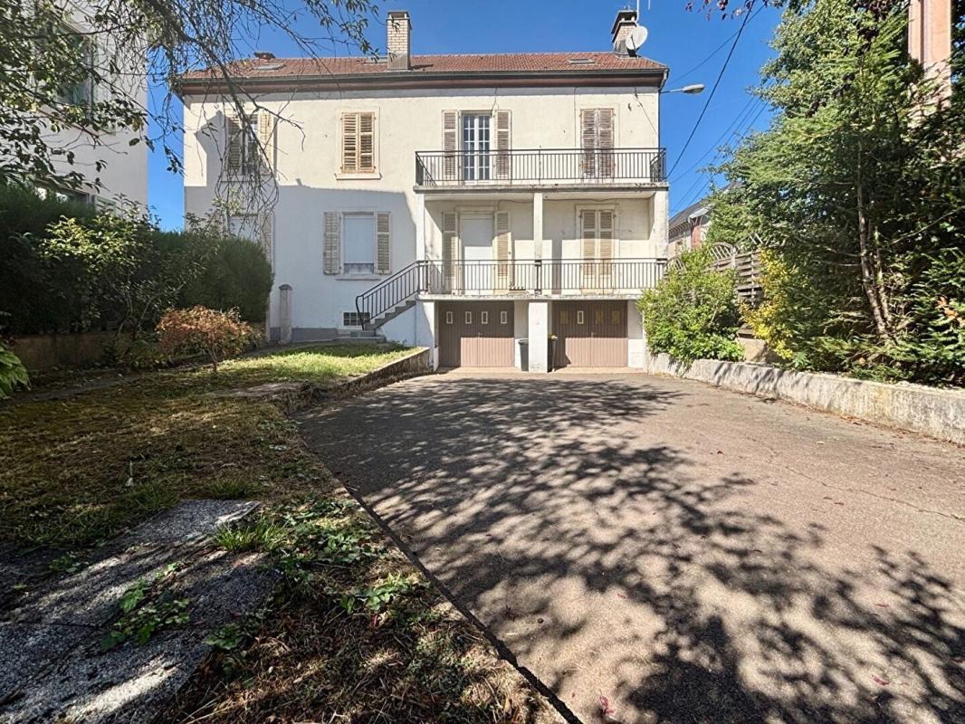 Immeuble 8 pièces 192 m² · à Montbéliard · 192 m² · 229 900 €