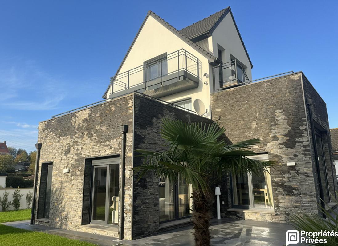 Maison 8 pièces 230 m² · à Saint-Martin-Boulogne · 230 m² · 780 000 €