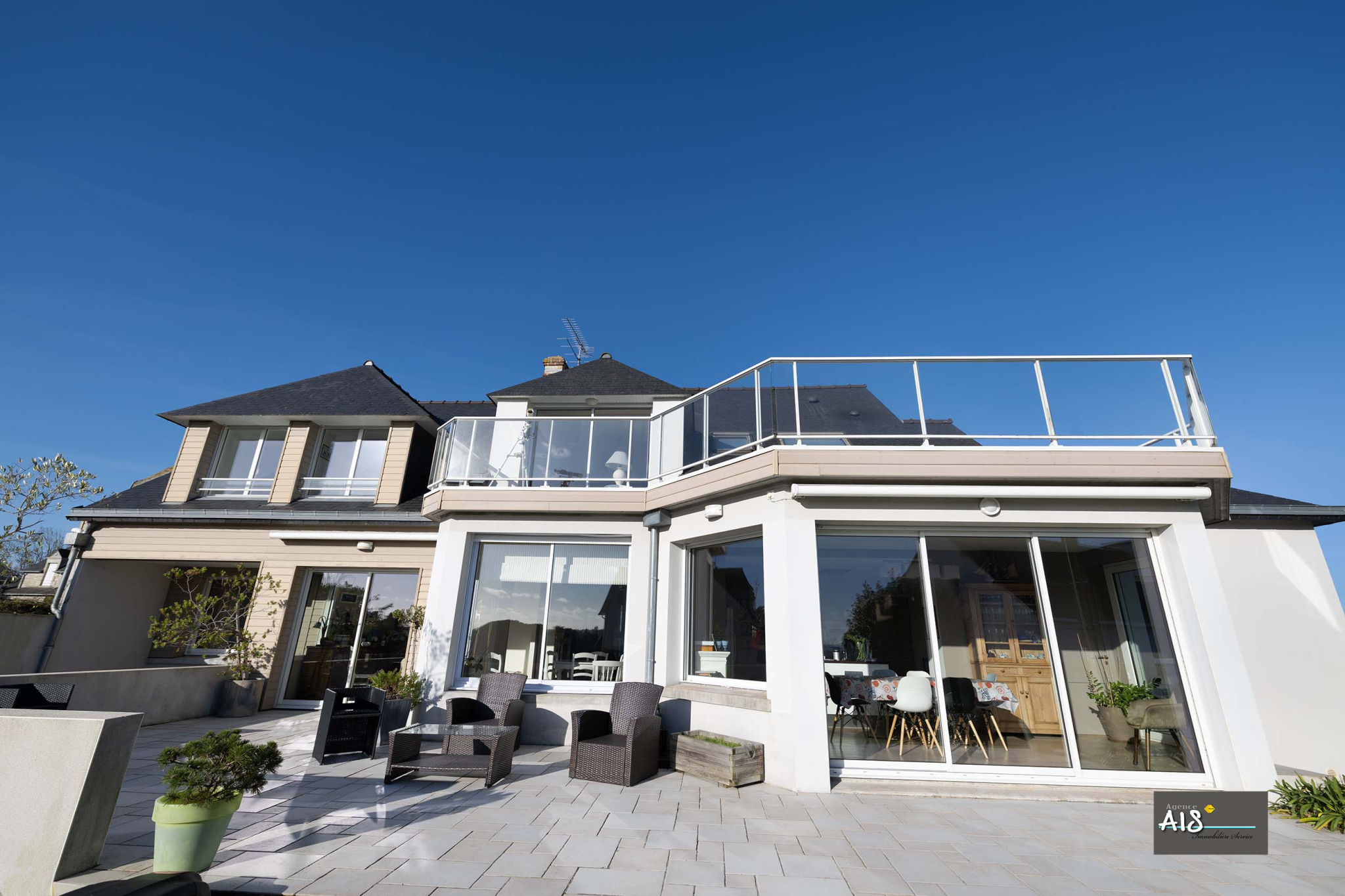 Maison 9 pièces 224 m² · à Saint-Cast-le-Guildo · 224 m² · 988 000 €