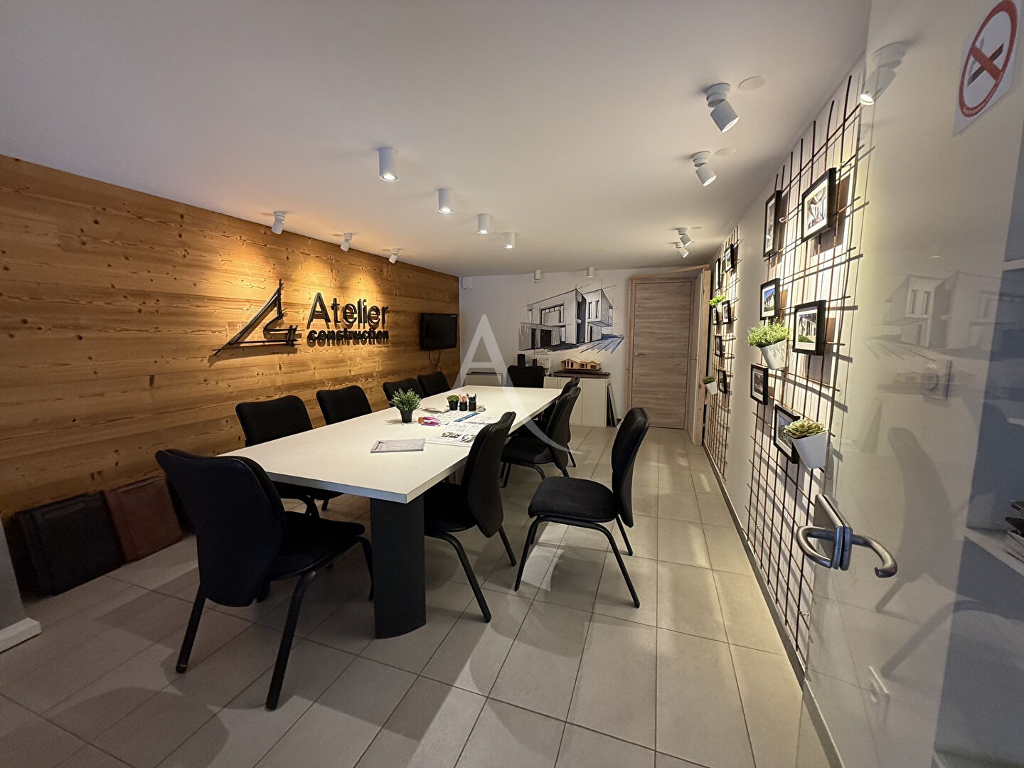 Local commercial 208 m² · à Viriat · 208 m² · 289 000 €