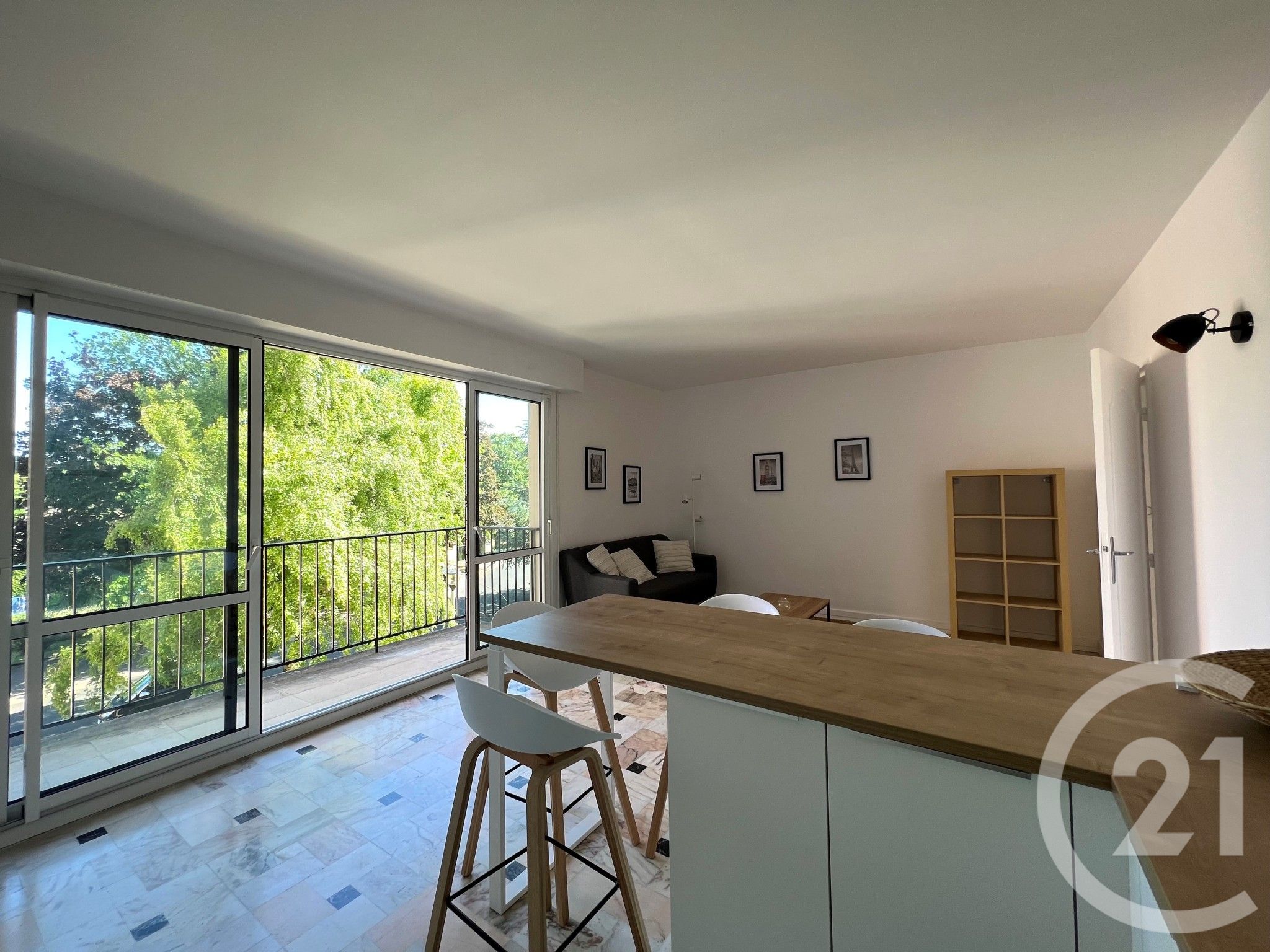 Appartement 3 pièces 60m² AVON 77210