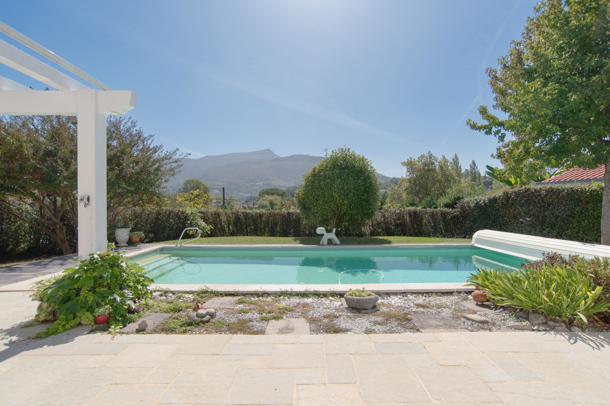 Maison 6 pièces 145 m² · à Ascain · 145 m² · 980 000 €