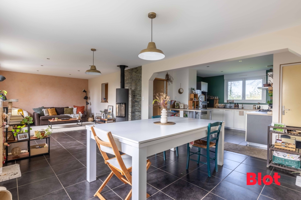 Maison 4 pièces 95 m² · à Bédée · 95 m² · 304 500 €