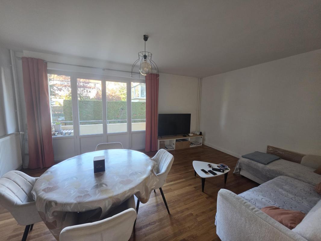 Appartement 3 pièces 75 m² · à Rumilly · 75 m² · 960 €/mois
