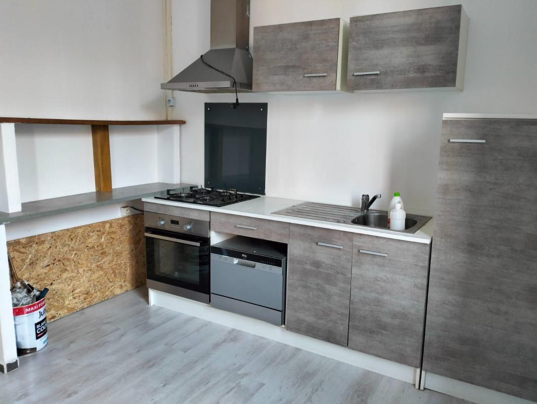 Appartement 5 pièces 96 m² · à Meyrannes · 96 m² · 525 €/mois