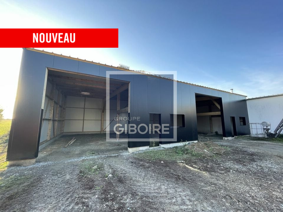 Local commercial 250 m² · à Noyal-sur-Vilaine · 250 m² · 2 042 €/mois