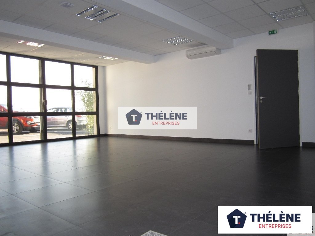 Local commercial 233 m² · à Juvignac · 233 m² · 697 252 €