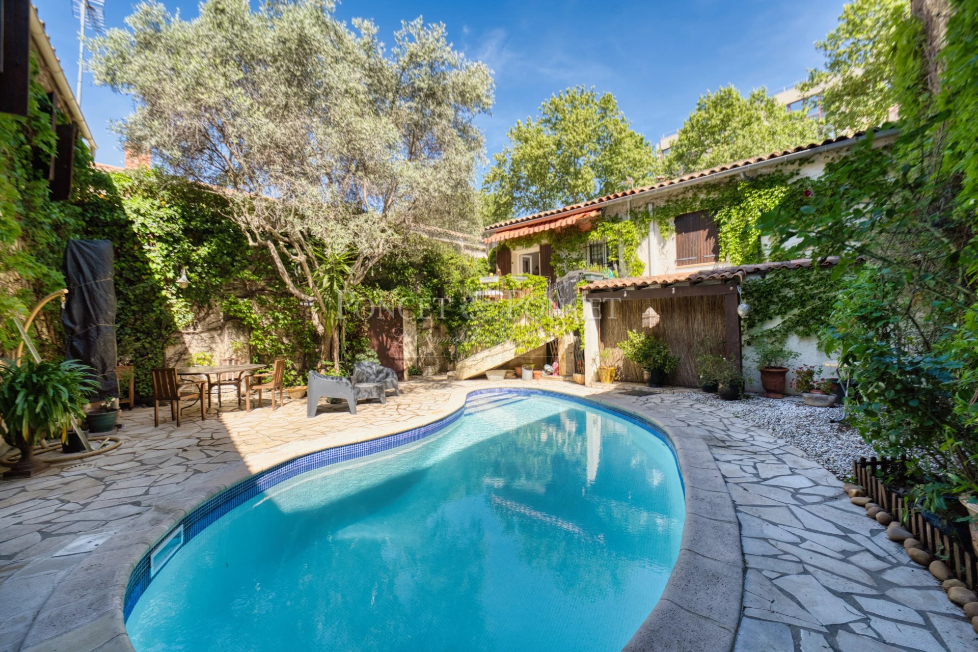 Maison 8 pièces 320 m² · à Montpellier · 320 m² · 1 280 000 €