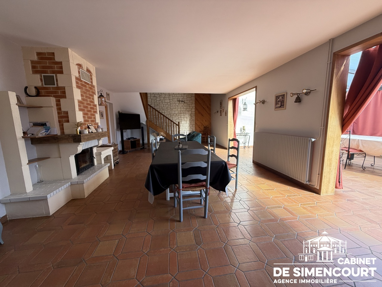 Maison 7 pièces 270 m² · à Montreuil-sur-Brêche · 270 m² · 286 000 €