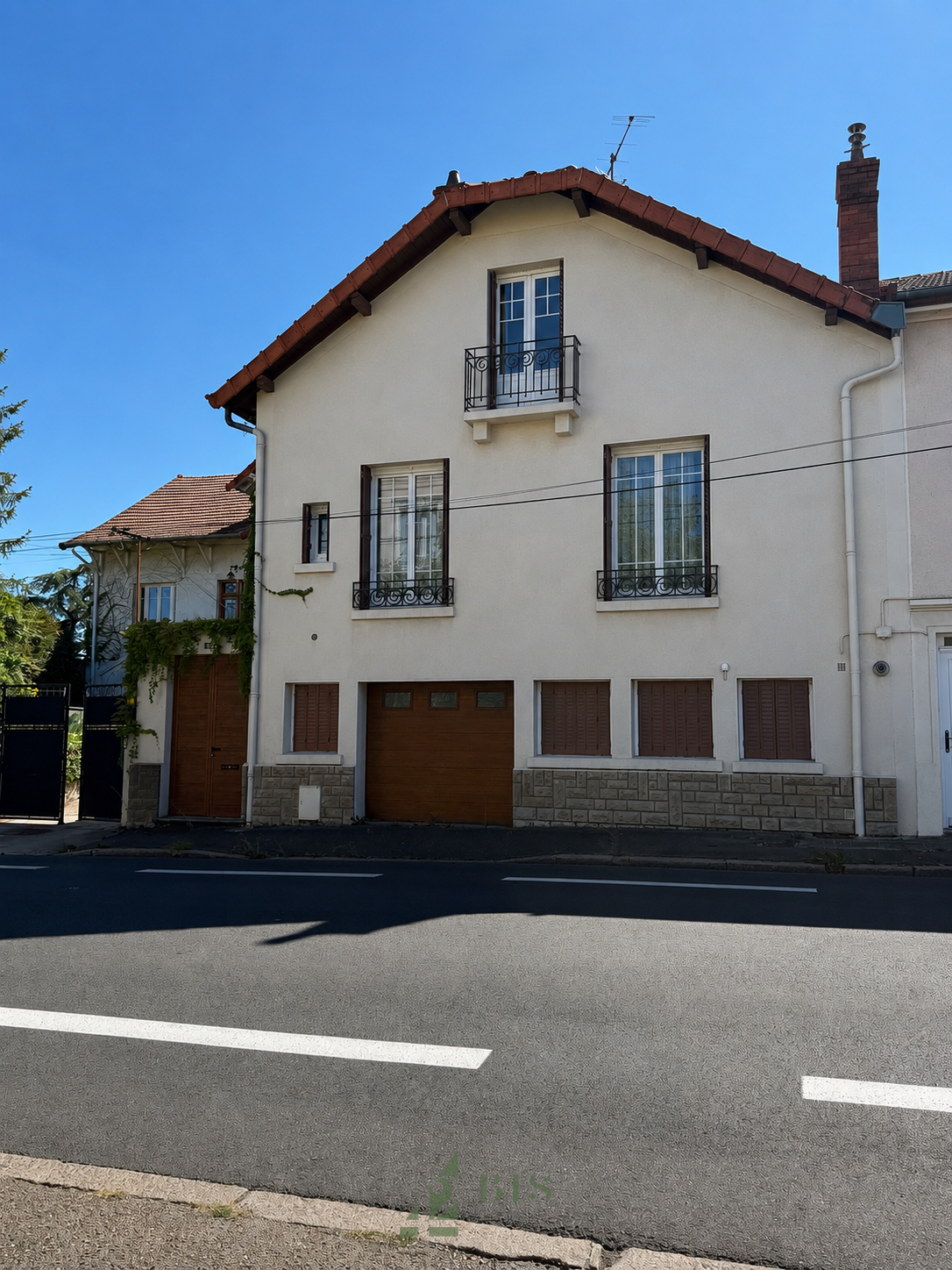 Maison 5 pièces 140 m² · à Riorges · 140 m² · 185 000 €
