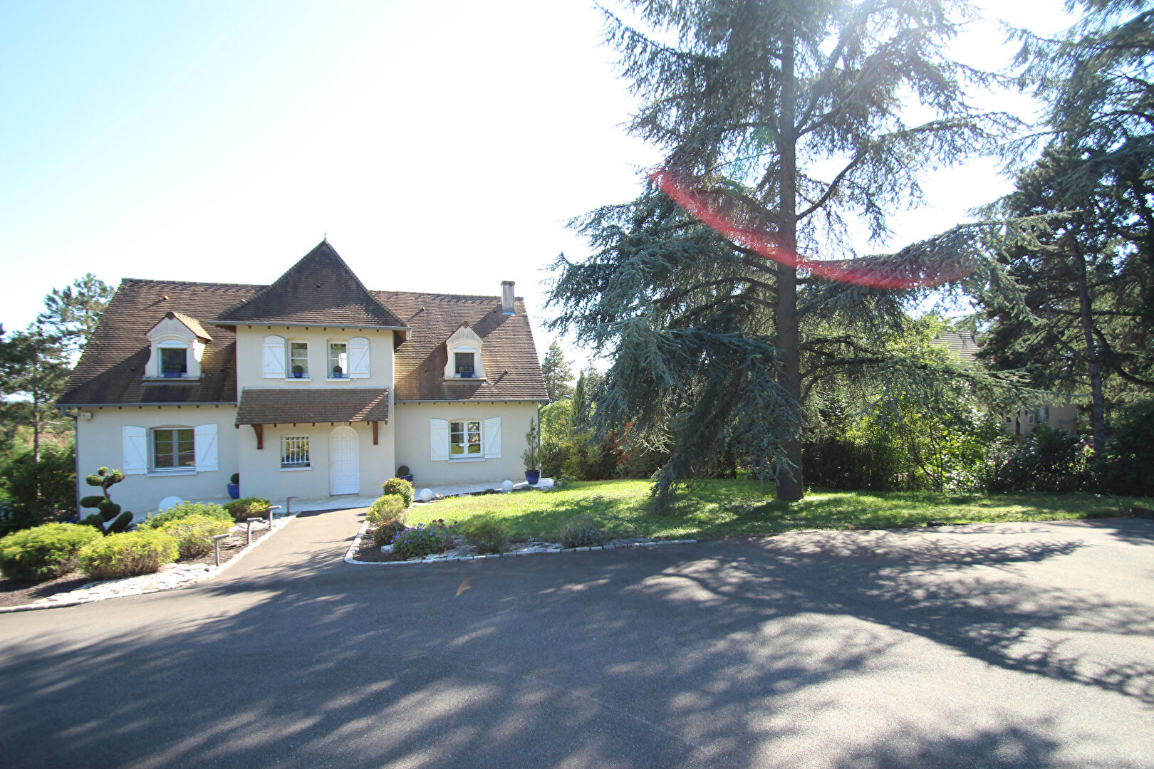 Maison 5 pièces 202 m² · à Givry · 202 m² · 596 000 €