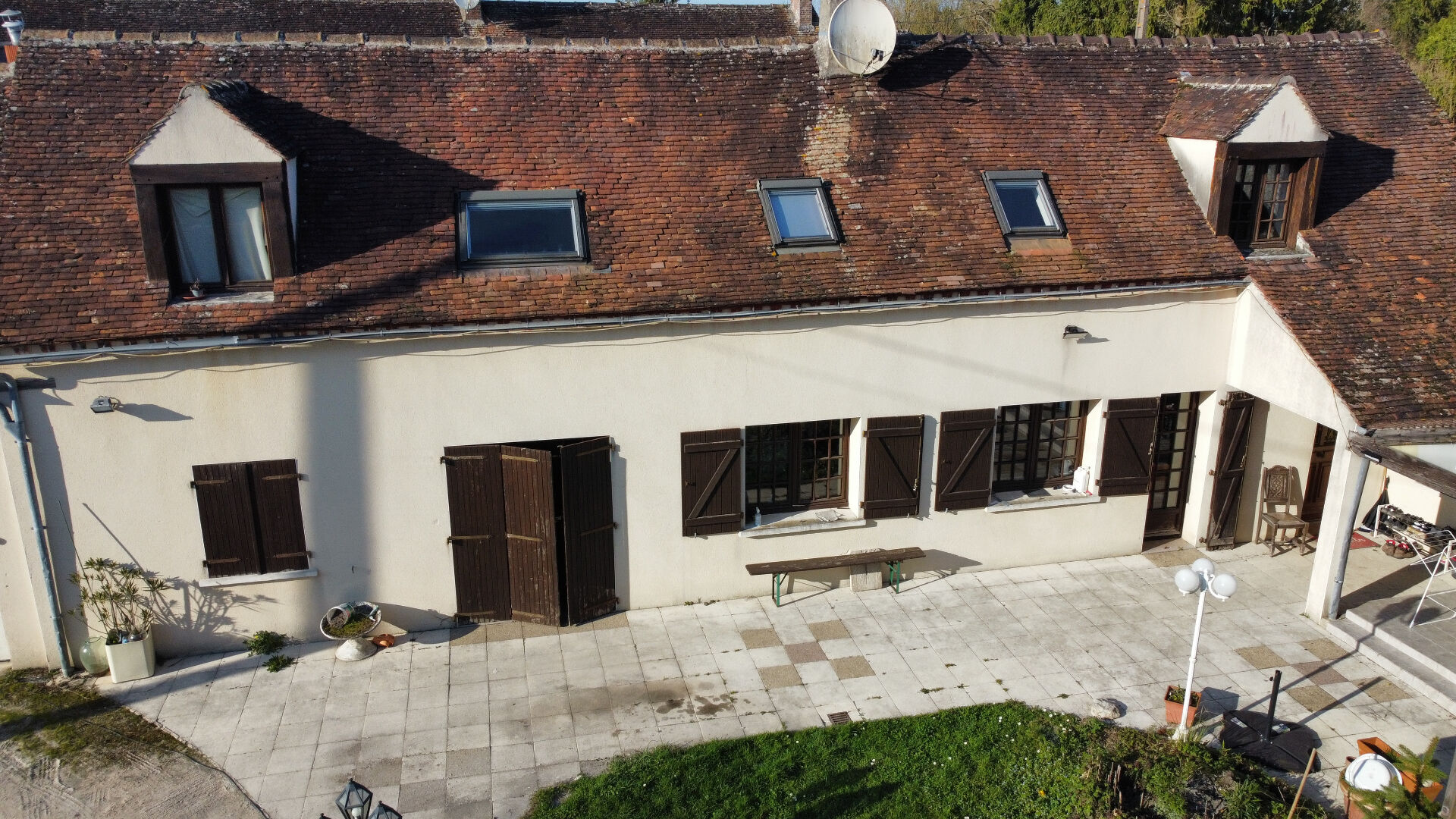 Maison 7 pièces 170 m² · à Hermé · 170 m² · 212 500 €