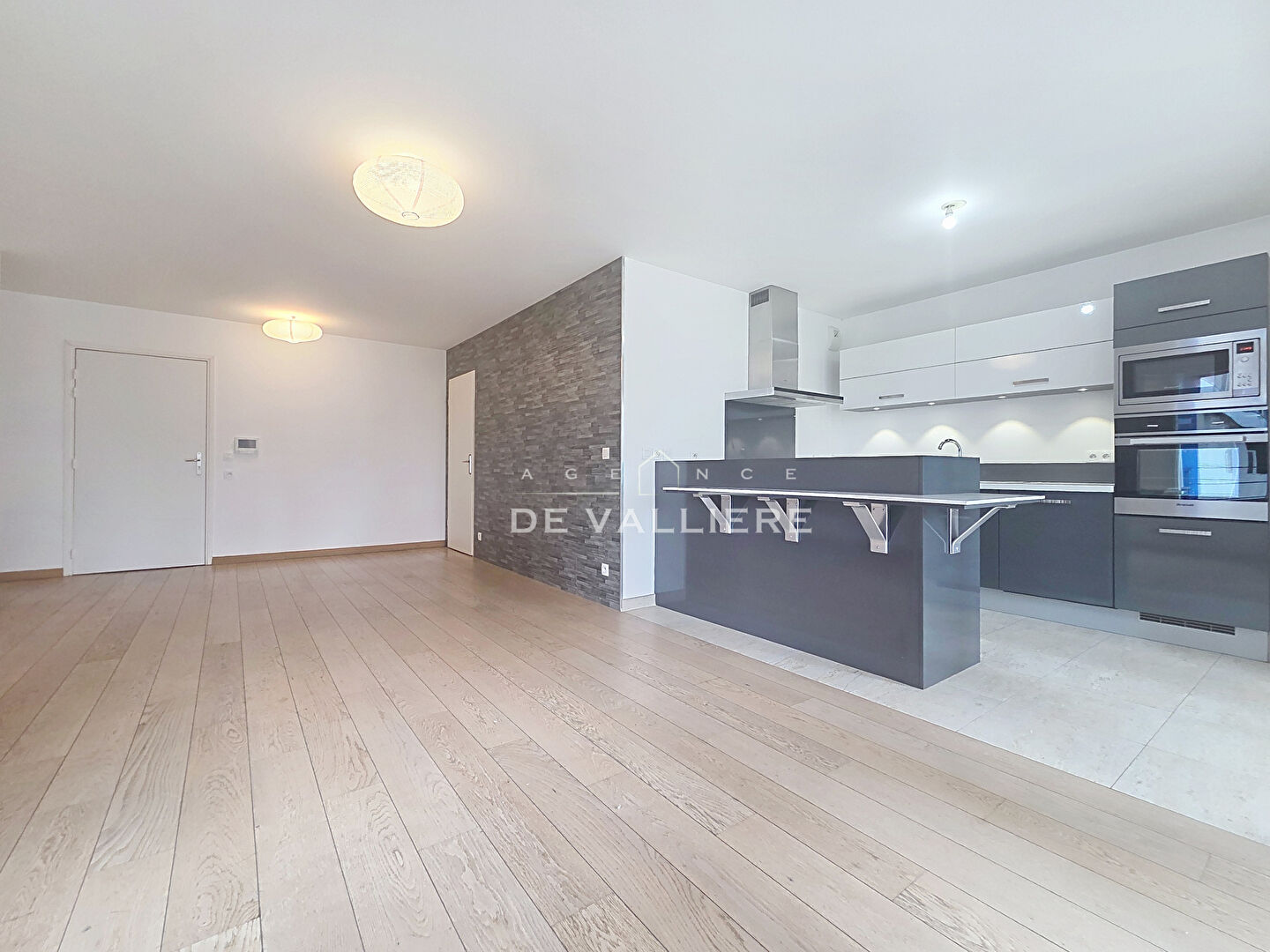 Appartement 3 pièces 66m² NANTERRE 92000 photo 3