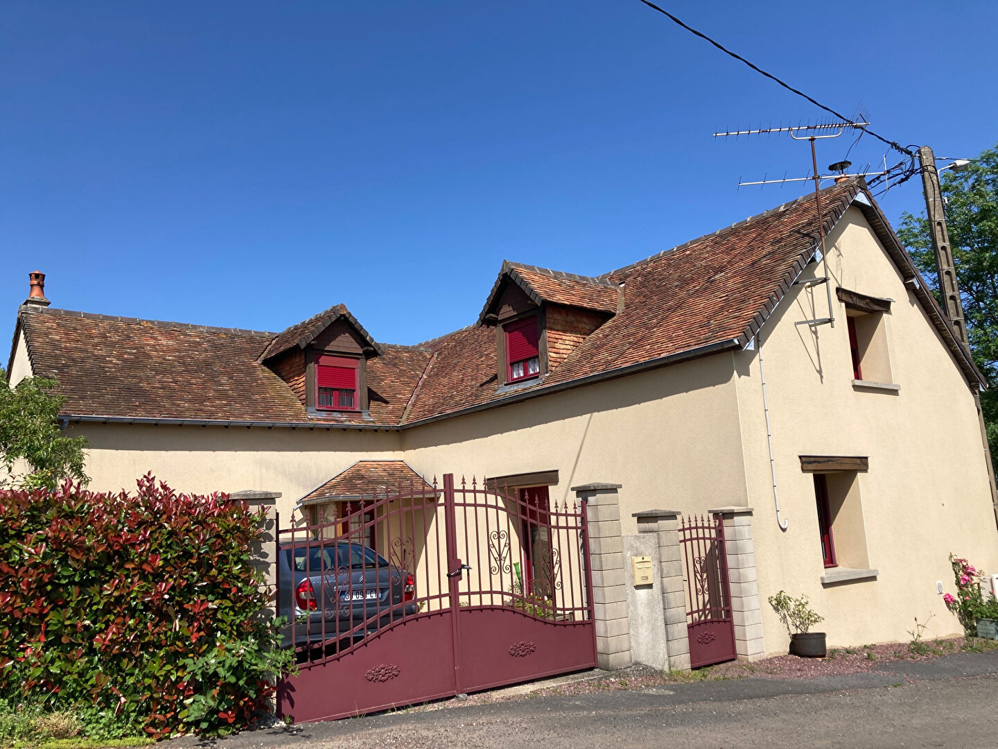 Maison 5 pièces 175 m² · à Saint-Georges-des-Groseillers · 175 m² · 149 750 €