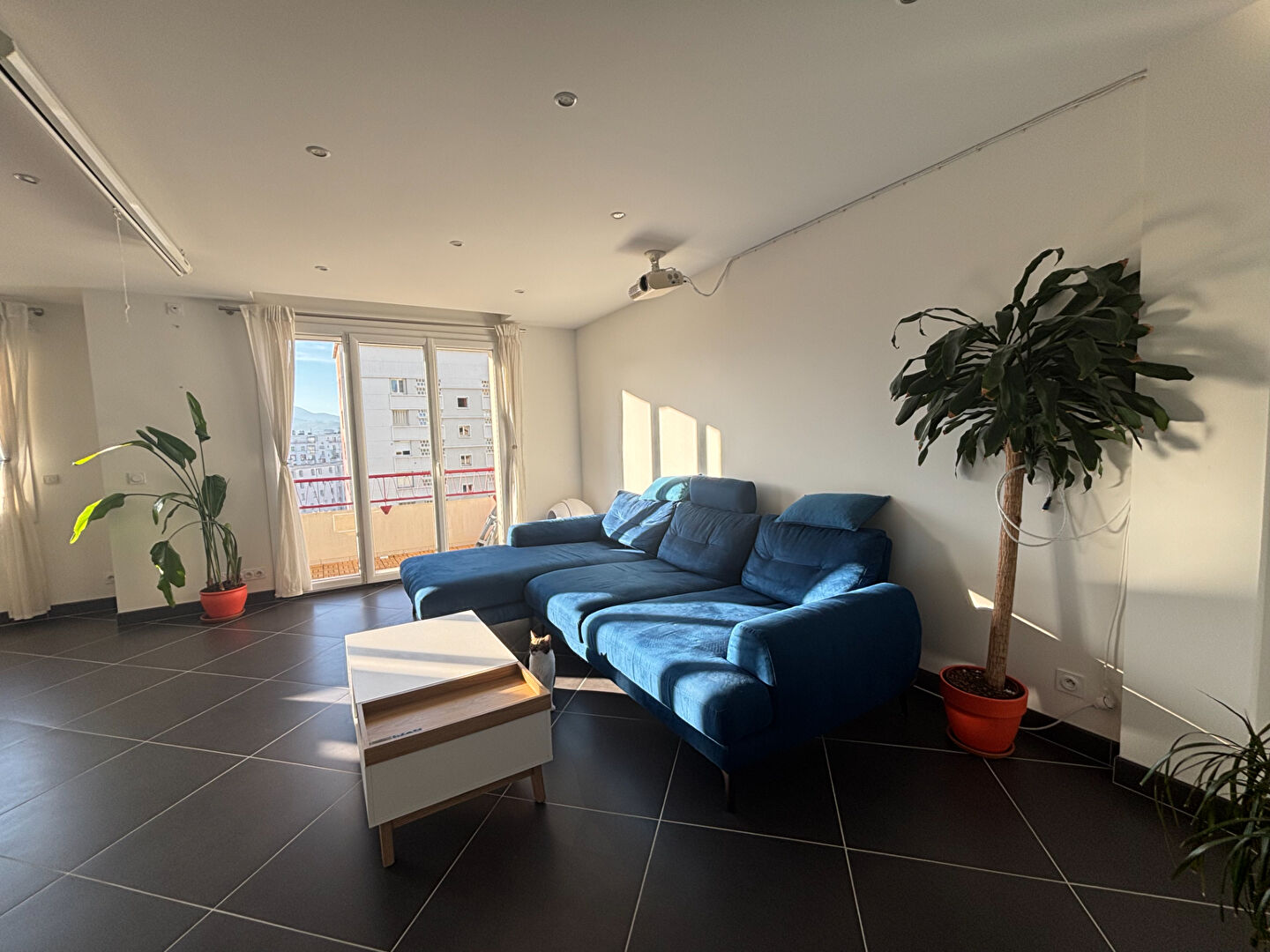 Appartement 3 pièces 73 m² · à Grenoble · 73 m² · 235 000 €