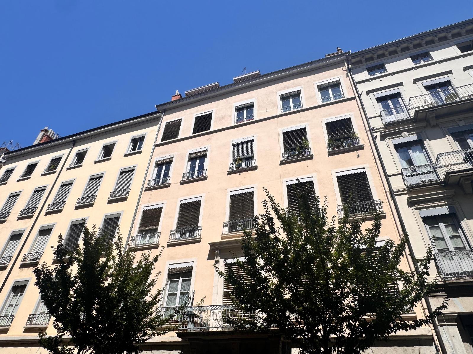 Appartement 2 pièces 56 m² · à Lyon 02 · 56 m² · 295 000 €