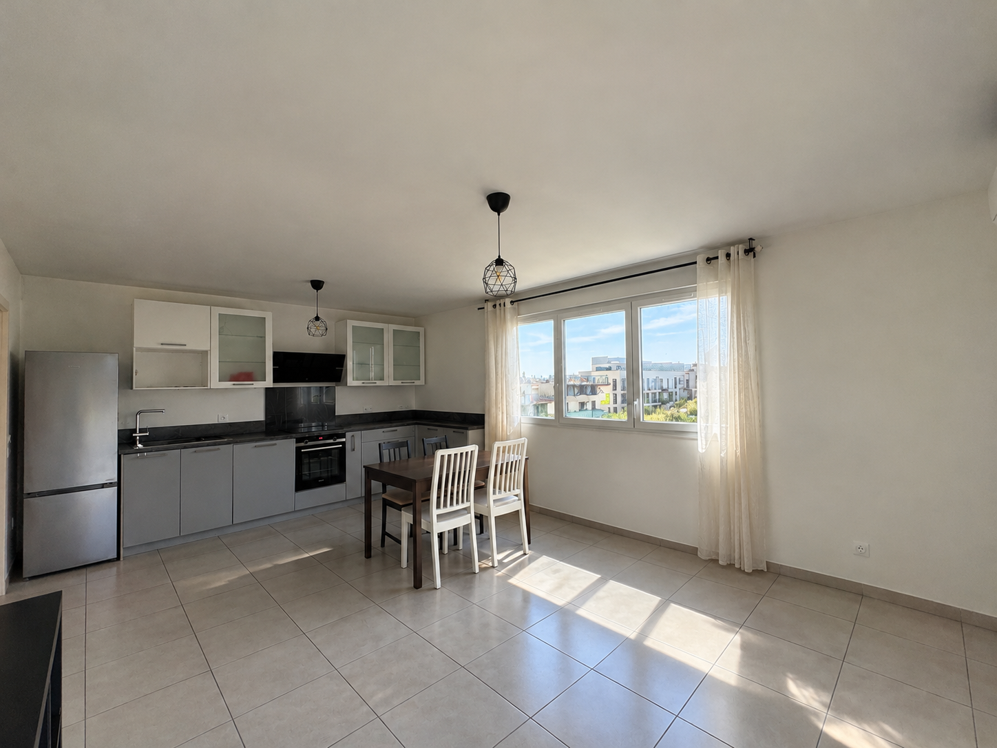 Appartement 3 pièces 66 m² · à Bron · 66 m² · 990 €/mois