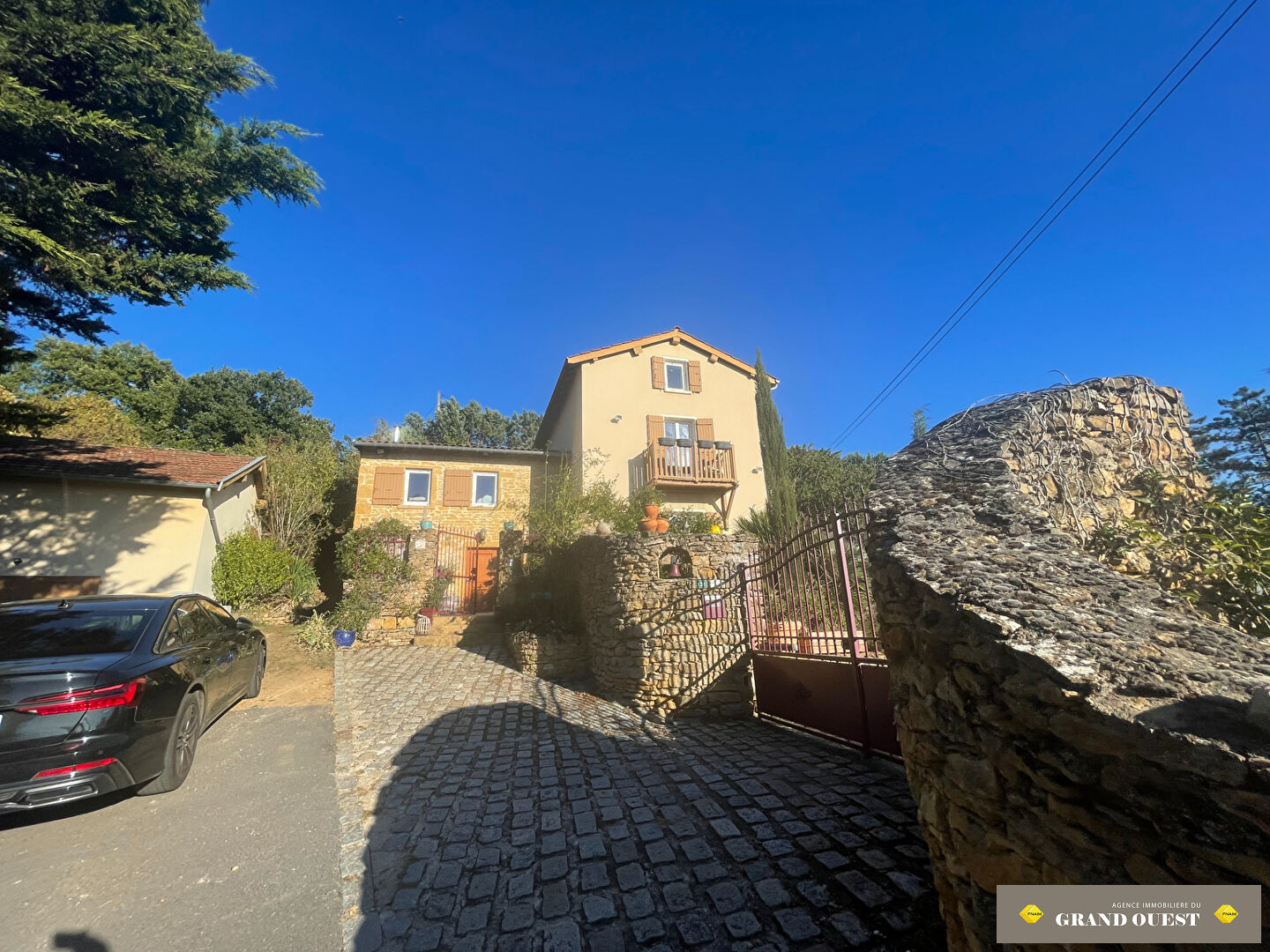 Maison 5 pièces 138 m² · à Marcilly-d'Azergues · 138 m² · 650 000 €