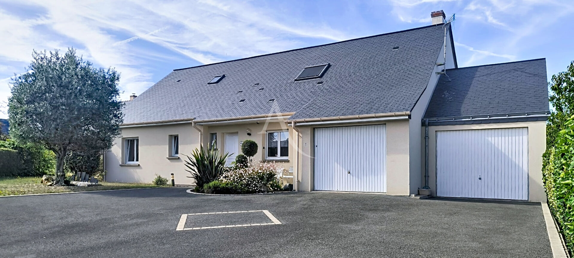 Maison 7 pièces 160 m² · à Loire-Authion · 160 m² · 390 300 €