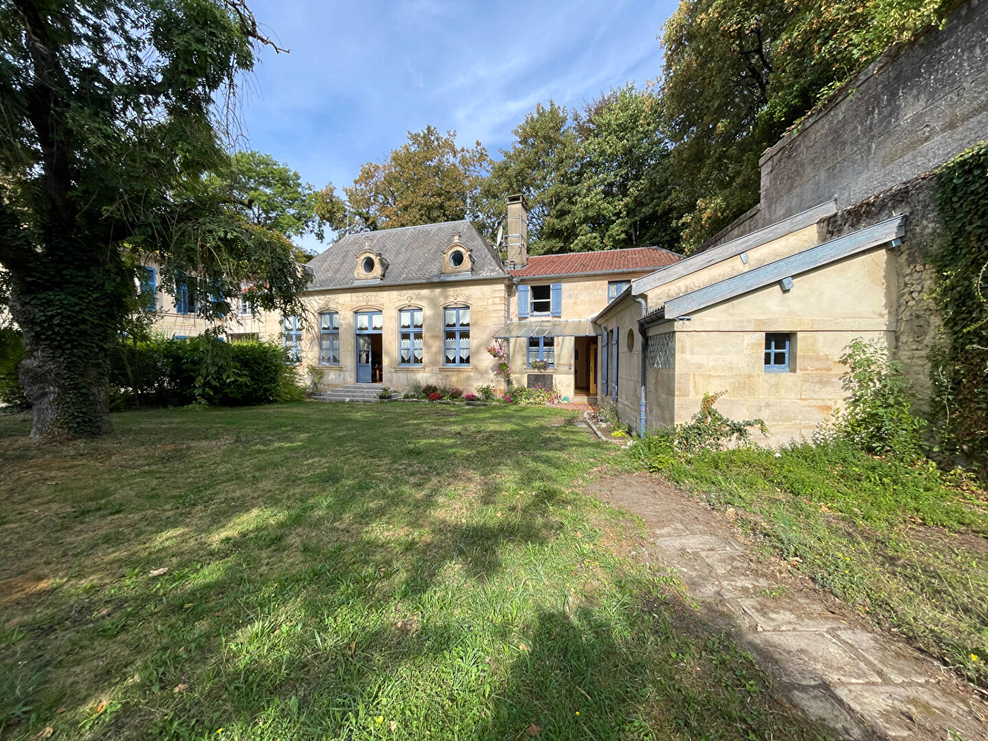 Maison 7 pièces 240 m² · à Bar-le-Duc · 240 m² · 242 000 €