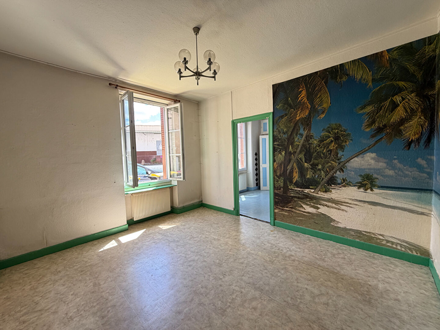 Appartement 3 pièces 65 m² · à Roanne · 65 m² · 50 000 €