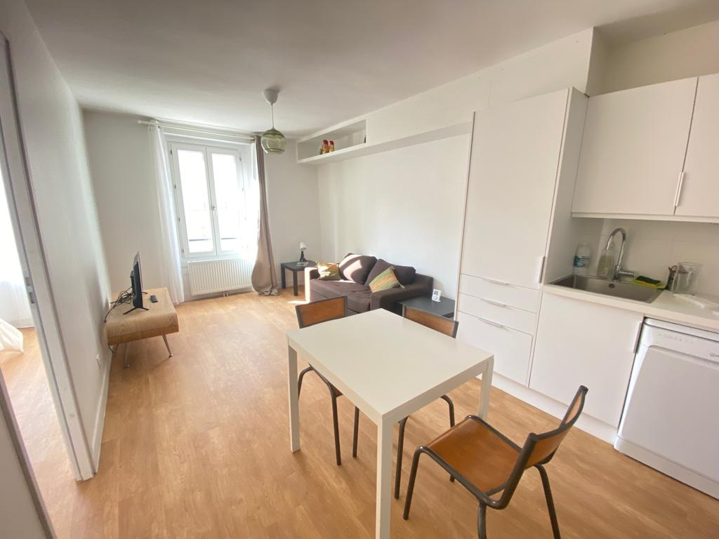 Appartement 3 pièces 49 m² · à Fontainebleau · 49 m² · 1 050 €/mois