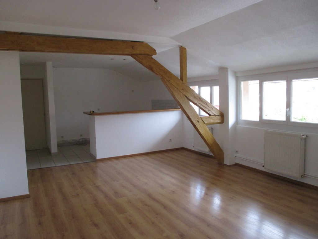 Appartement 4 pièces 92 m² · à Montceau-les-Mines · 92 m² · 552 €/mois