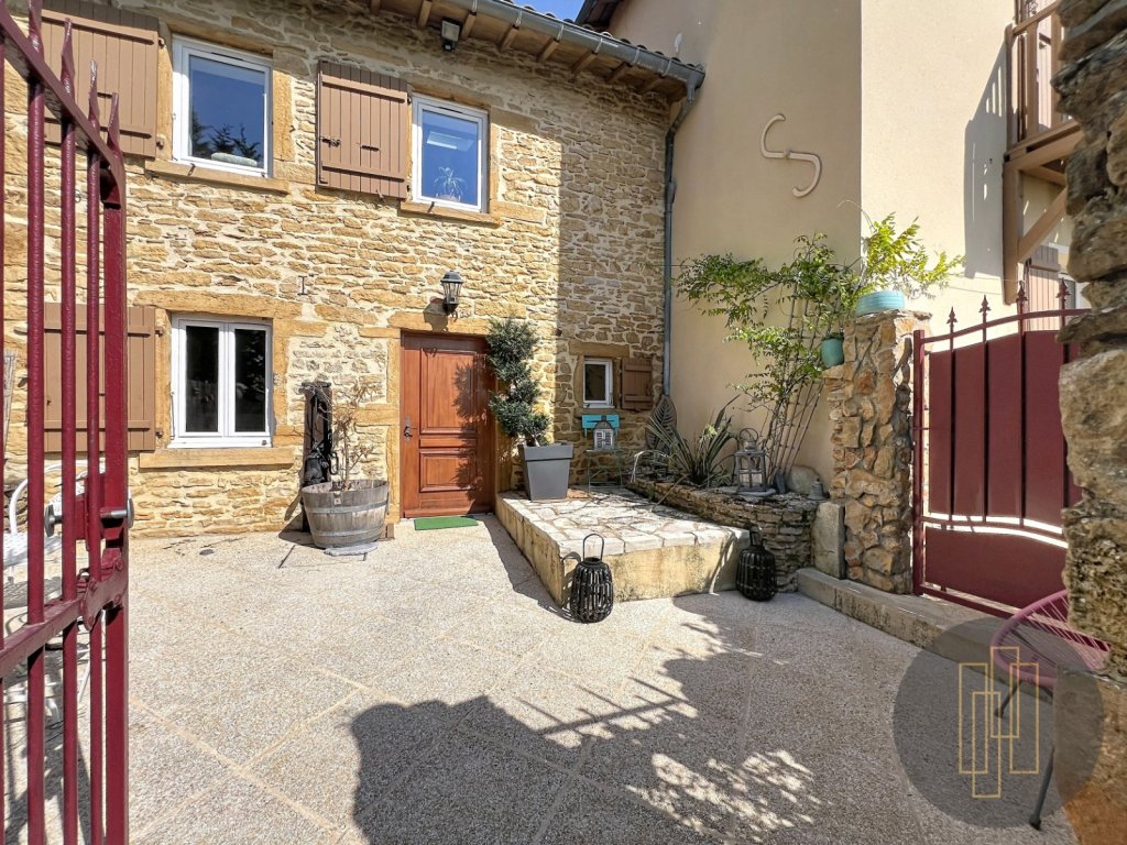Maison 8 pièces 170 m² · à Marcilly-d'Azergues · 170 m² · 650 000 €