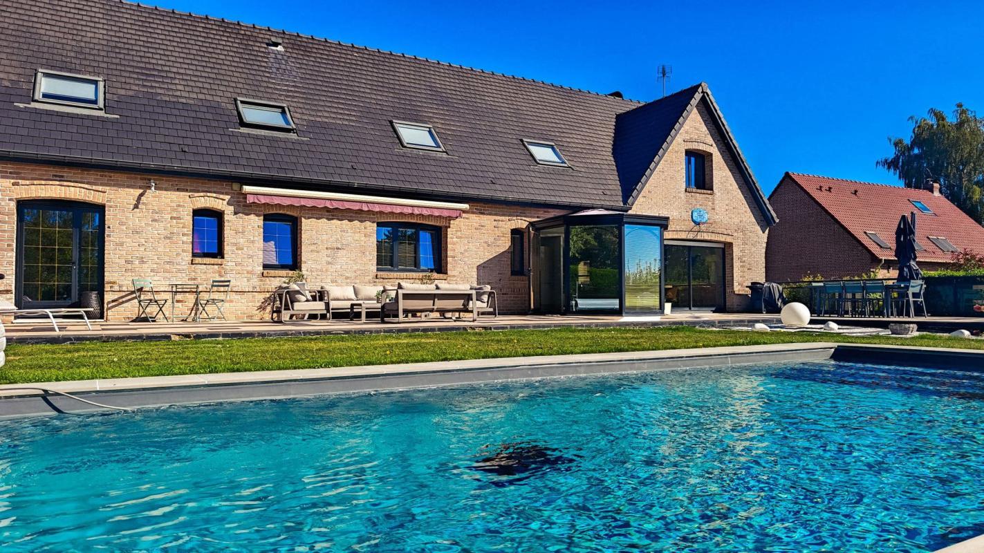 Maison 10 pièces 301 m² · à Cambrai · 301 m² · 675 000 €