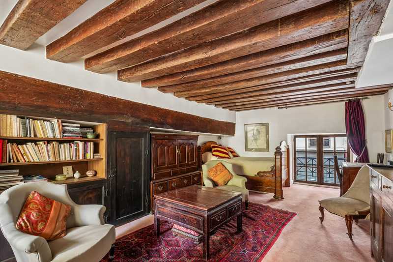 Appartement 2 pièces 48 m² · à Paris 04 · 48 m² · 665 000 €