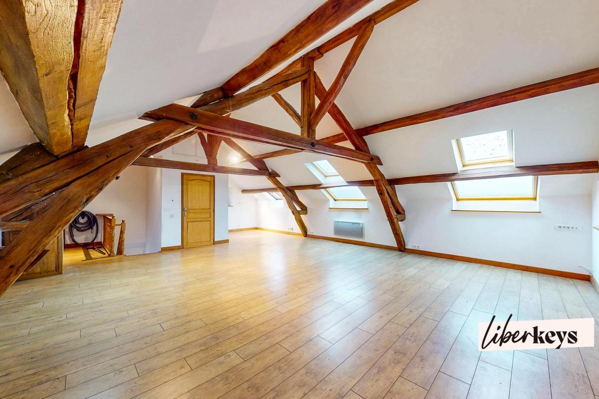 Maison 6 pièces 200 m² · à Châtillon-sur-Marne · 200 m² · 323 000 €