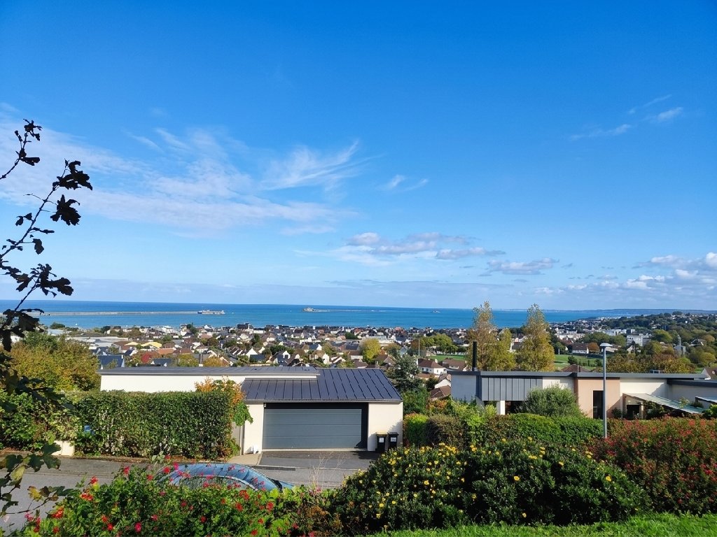 Maison 5 pièces 126 m² · à Cherbourg-en-Cotentin · 126 m² · 497 626 €