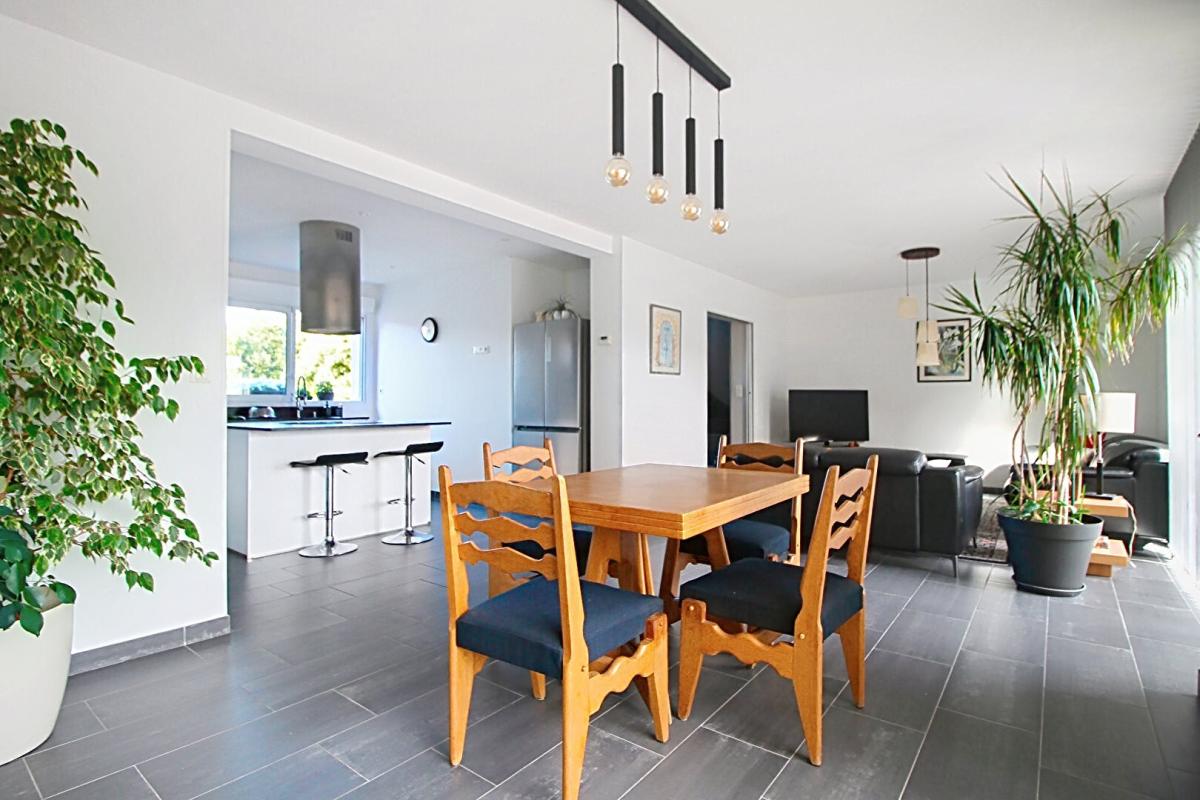 Appartement 5 pièces 139 m² · à Lens · 139 m² · 298 990 €