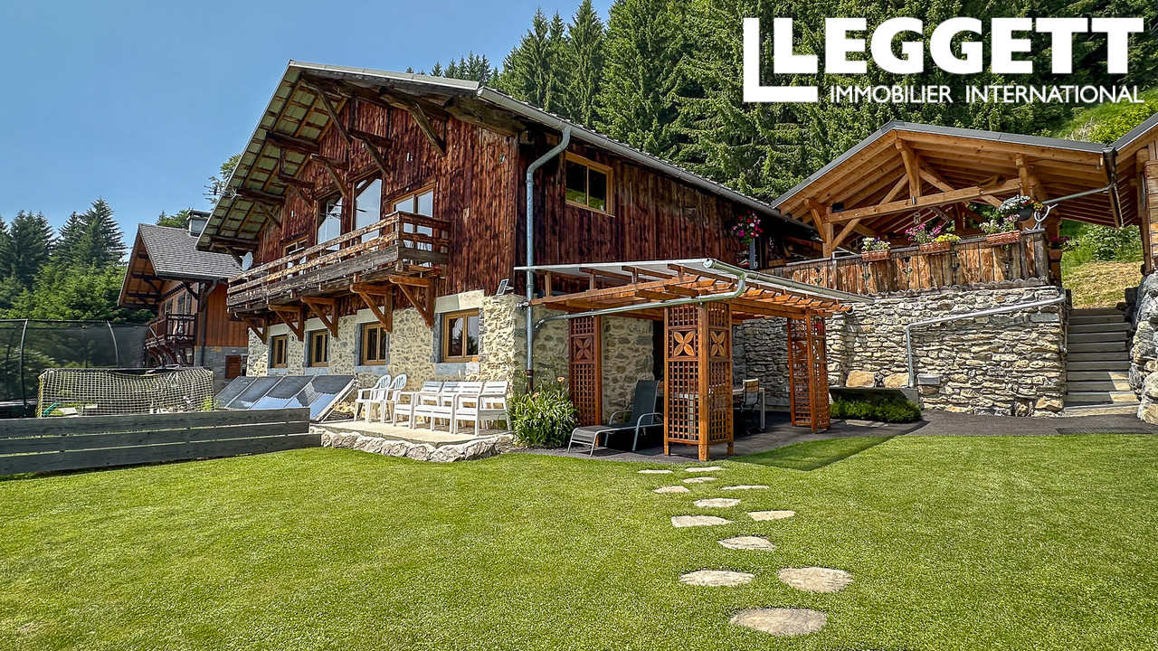 Maison 8 pièces 196 m² · à Verchaix · 196 m² · 950 000 €