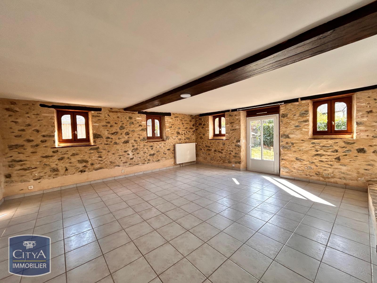 Maison 5 pièces 114 m² · à Argentré · 114 m² · 670 €/mois
