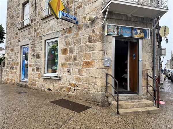 Local commercial 65 m² · à Sainte-Sigolène · 65 m² · 720 €/mois