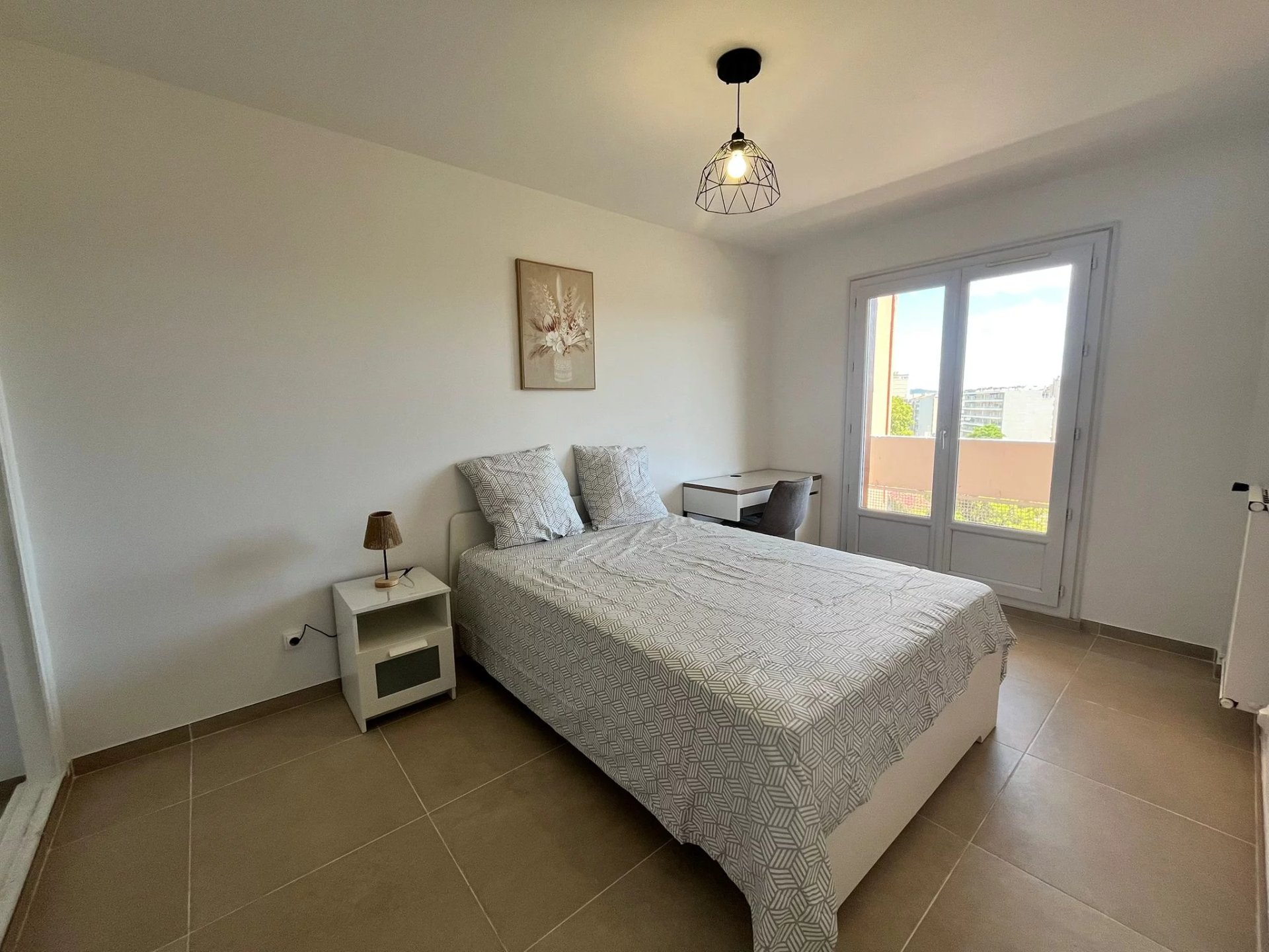 Appartement 5 pièces 92 m² · à Toulon · 92 m² · 480 €/mois