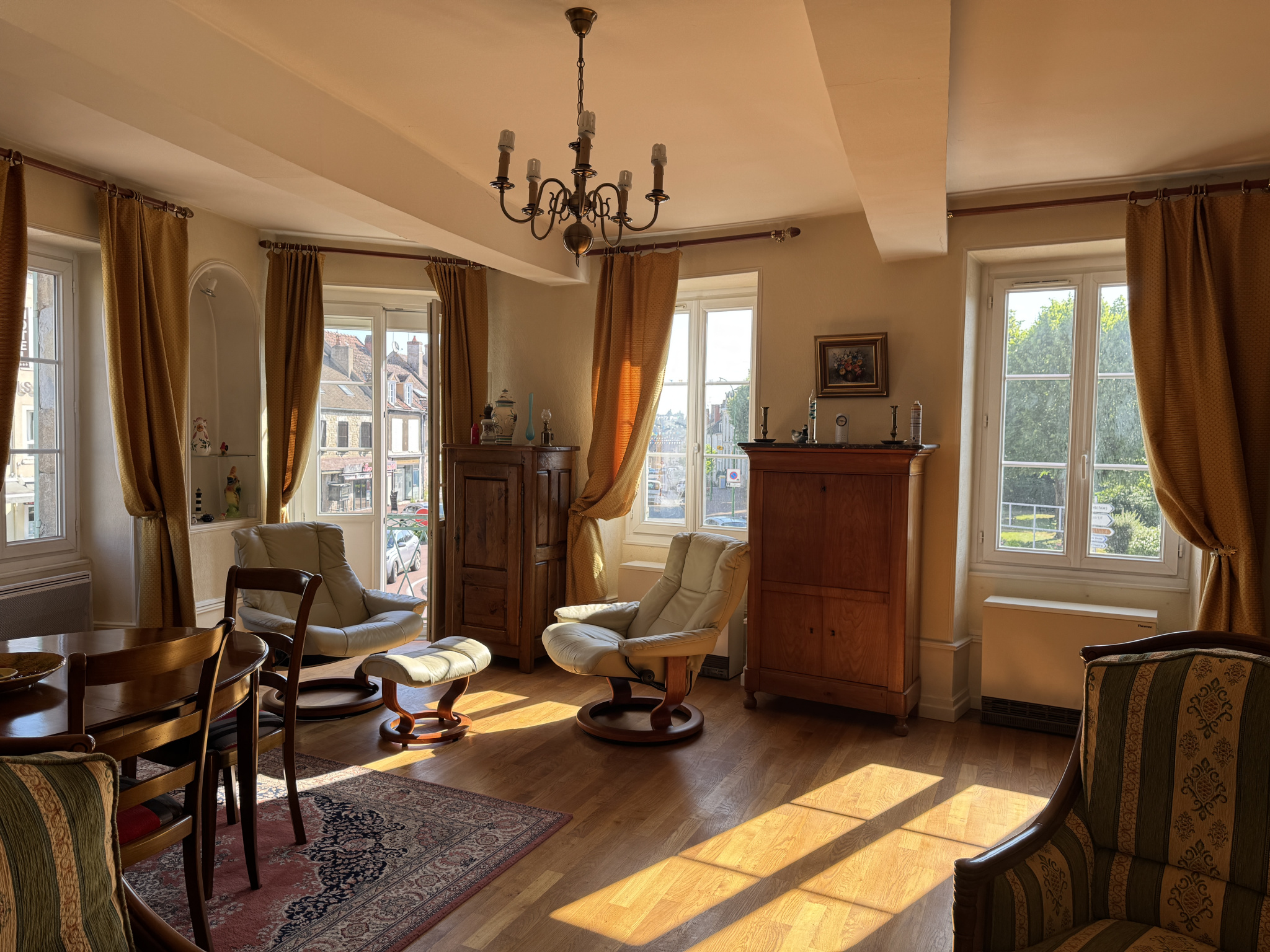 Appartement 3 pièces 243 m² · à Corbigny · 243 m² · 145 000 €