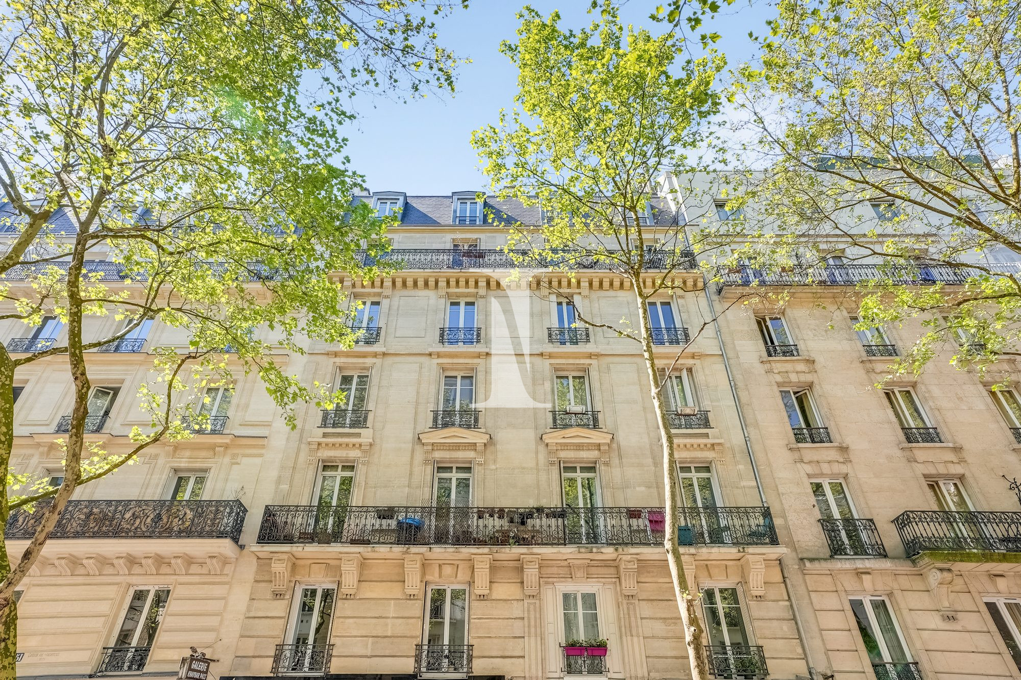 Appartement 2 pièces 28 m² · à Paris 20 · 28 m² · 240 000 €