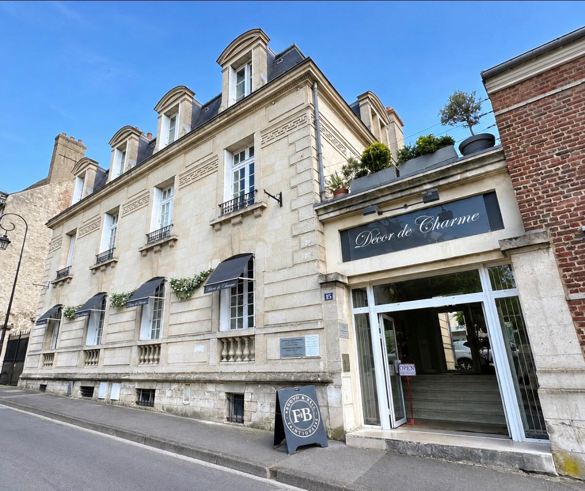 Local commercial 114 m² · à Compiègne · 114 m² · 420 000 €